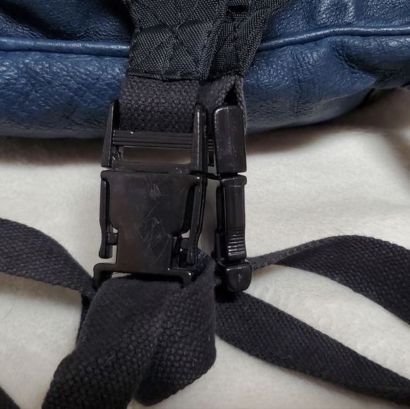 VINTAGE 70s Indigo Blue Textured Leather Large Backpack Overnight Weekend Bag - Picture 15 of 16